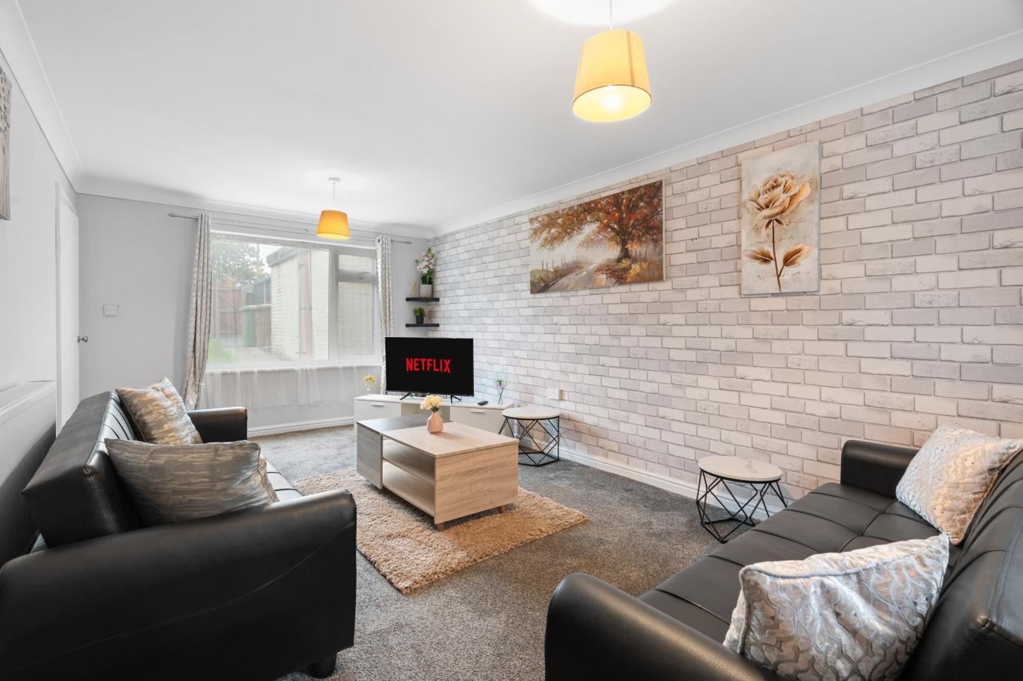 A Charming 3 Bed Home Next To Nec And Birmingham International Airport 말스톤그린 외부 사진